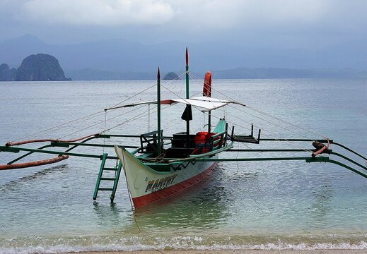 what a beauty is this outrigger