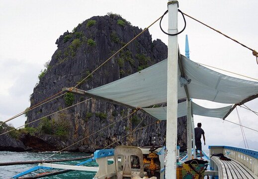 outrigger for anchor