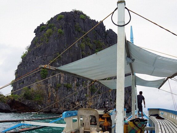 outrigger for anchor