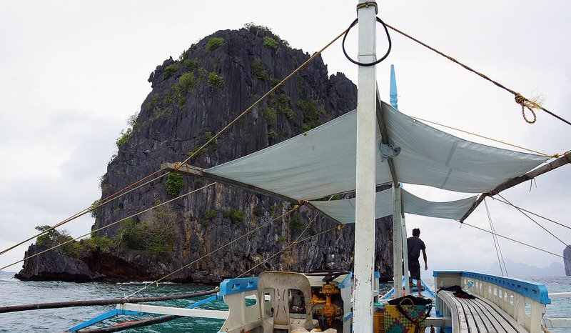 outrigger for anchor